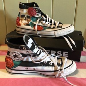 Skull and roses converse high tops